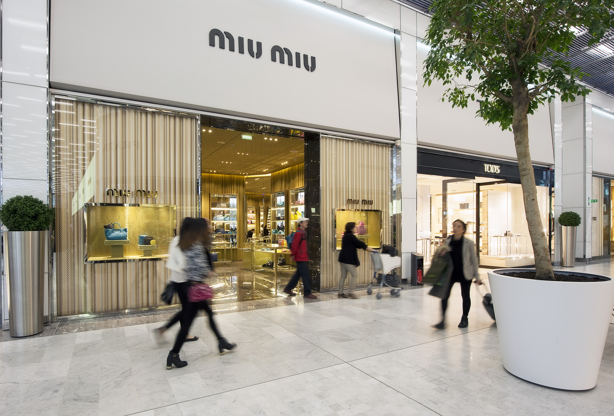 Boutiques_SHOPPING_CDG 2ES4 2_0314